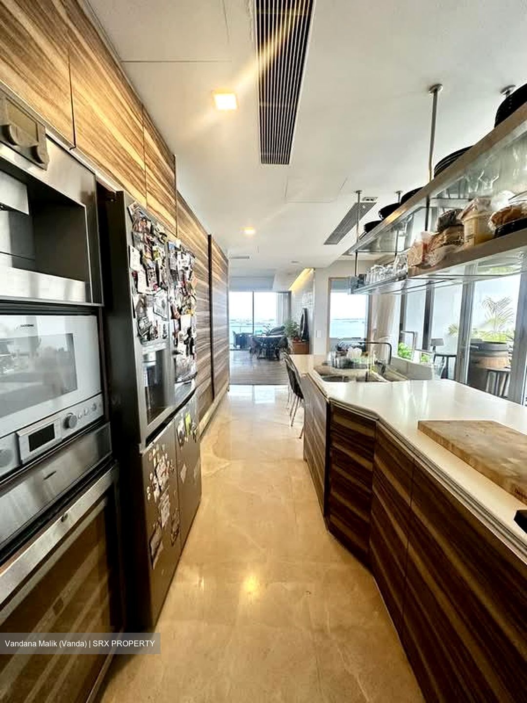 SilverSea (D15), Condominium #556563201